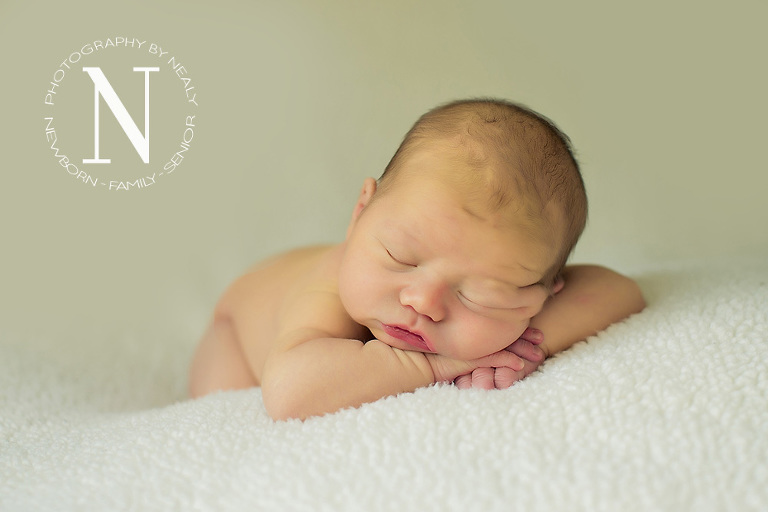 Rosemount-Newborn-Photographer02