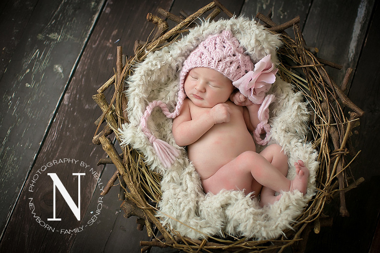 Minneapolis-Newborn-Photographer-01