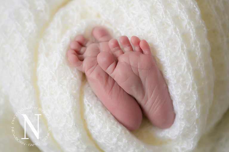 Minneapolis-Newborn-Photographer-08