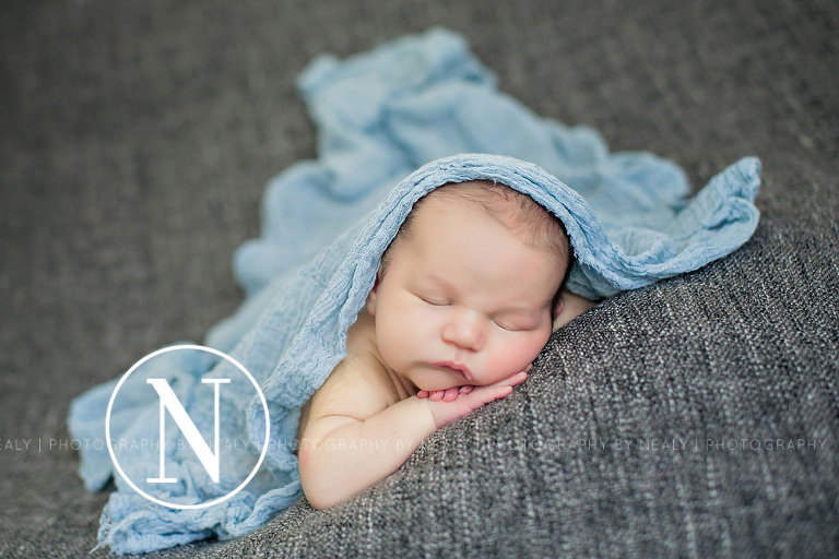 Minneapolis-Newborn-Photographer-02
