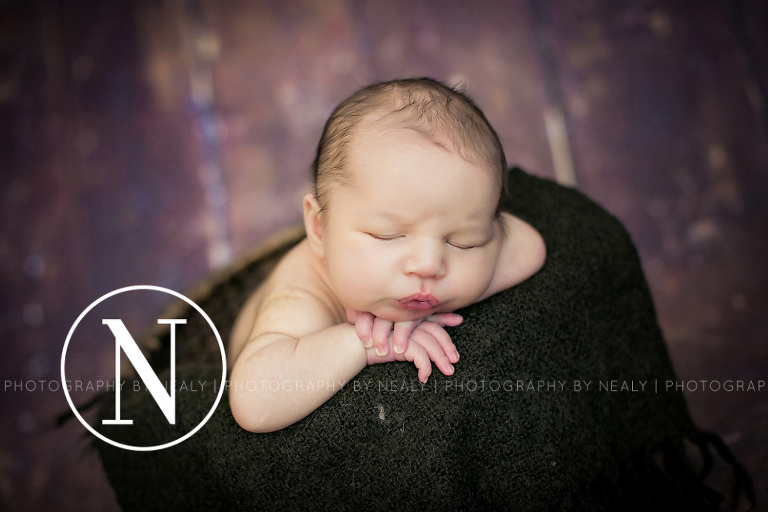 Minneapolis-Newborn-Photographer-08