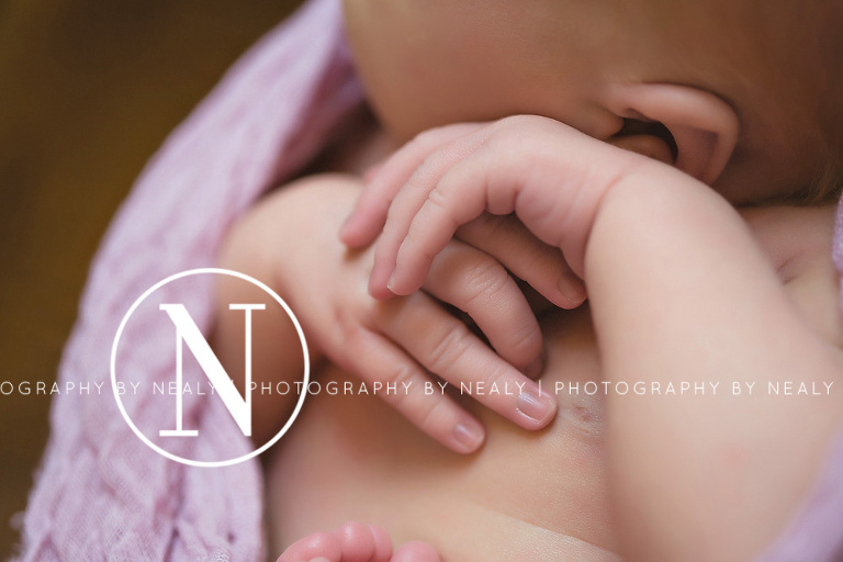 Twin-Cities-Newborn-Photographer-03