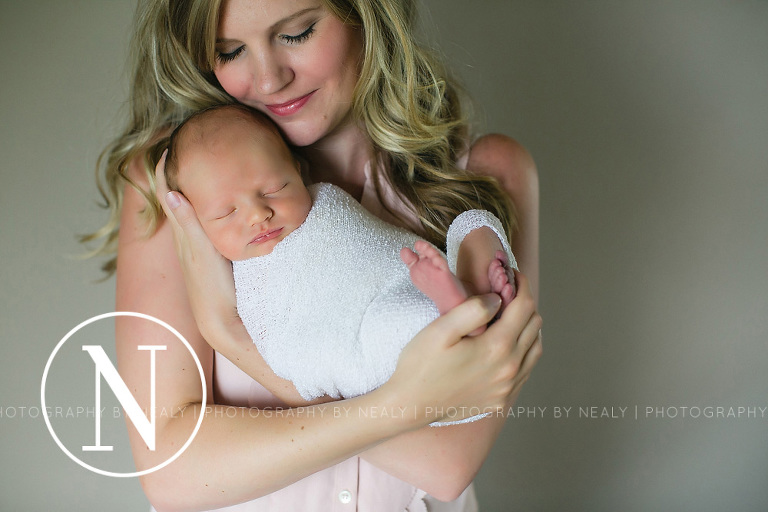 Minneapolis-Premier-Newborn-Photographer-05