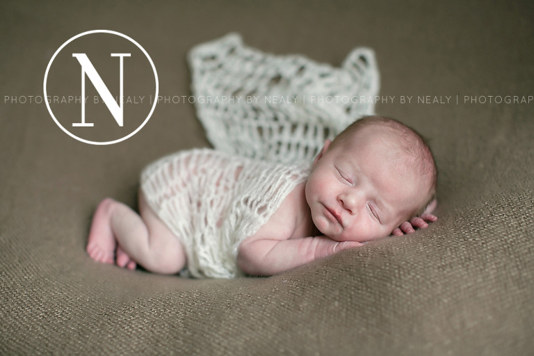 Minneapolis-Premier-Newborn-Photographer-03