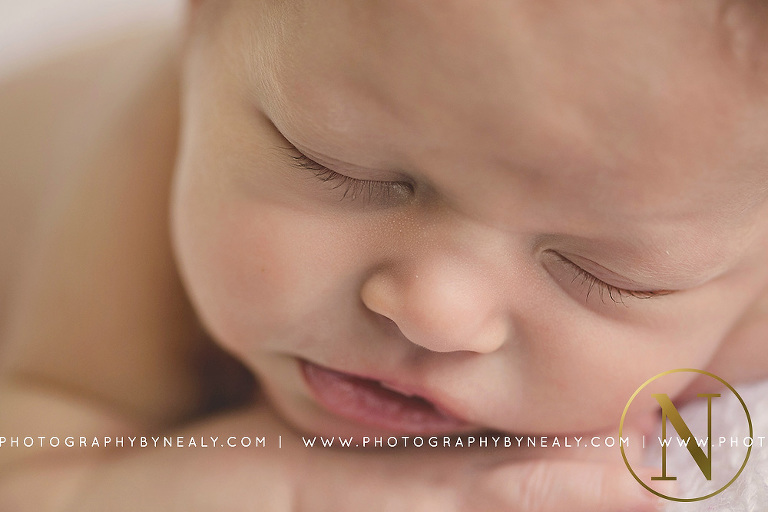 eagan-newborn-photographer-09