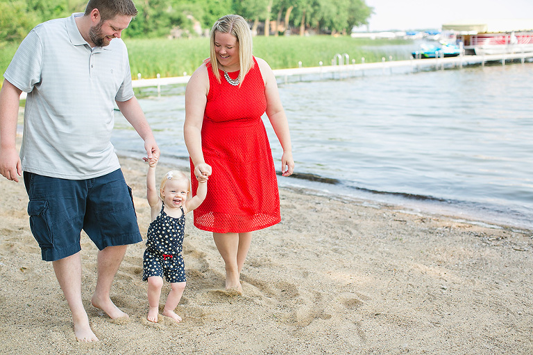 lake-house-family-pictures-12