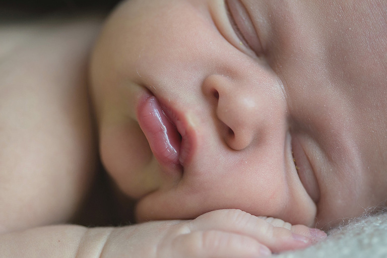 farmington-newborn-pictures-08