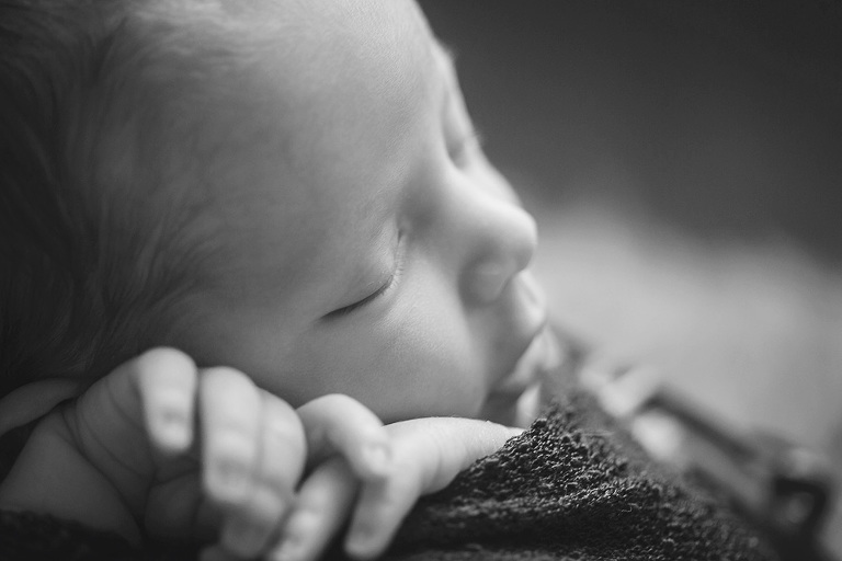 minneapolis-newborn-photography-02